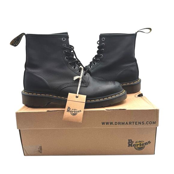Dr. Martens 11822 The ORIGINAL Black Leather AirWair 8-Eye 10 8 M /10W - Picture 1 of 8